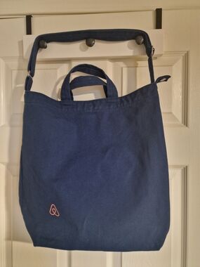 BAGGU Navy Canvas Duck Bag with Pink Logo